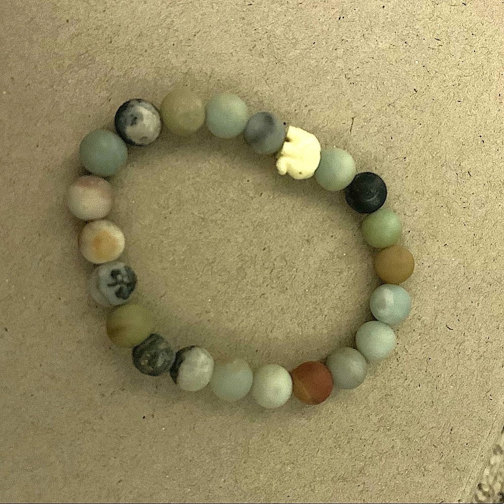 Elephant beaded bracelet